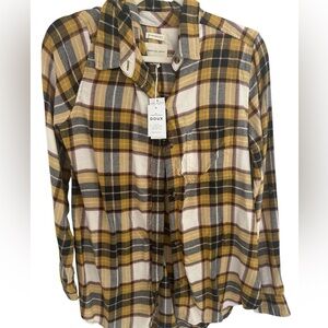 AE Womens Plaid Button-Up Shirt M